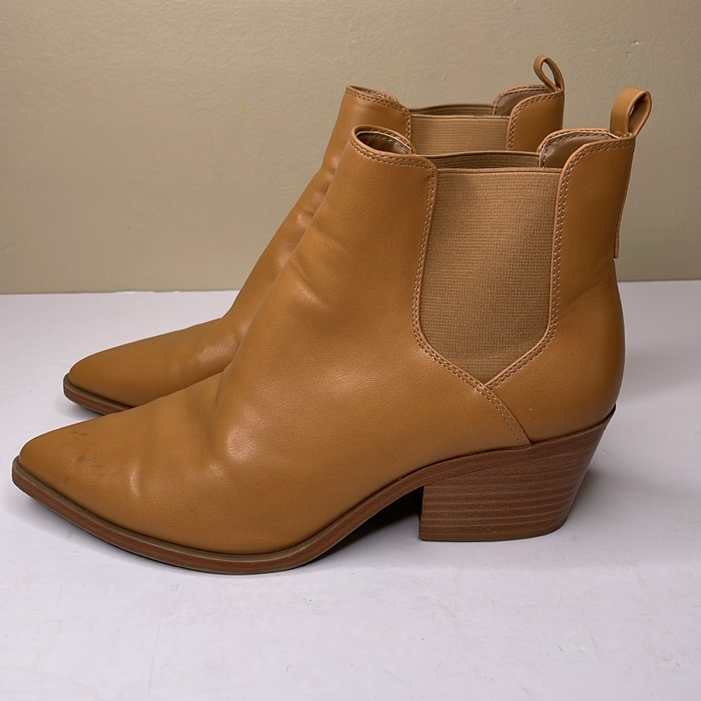 UNIVERSAL THREADS Ankle Boot Camel Vegan Leather Block Heel Western Vibe 9